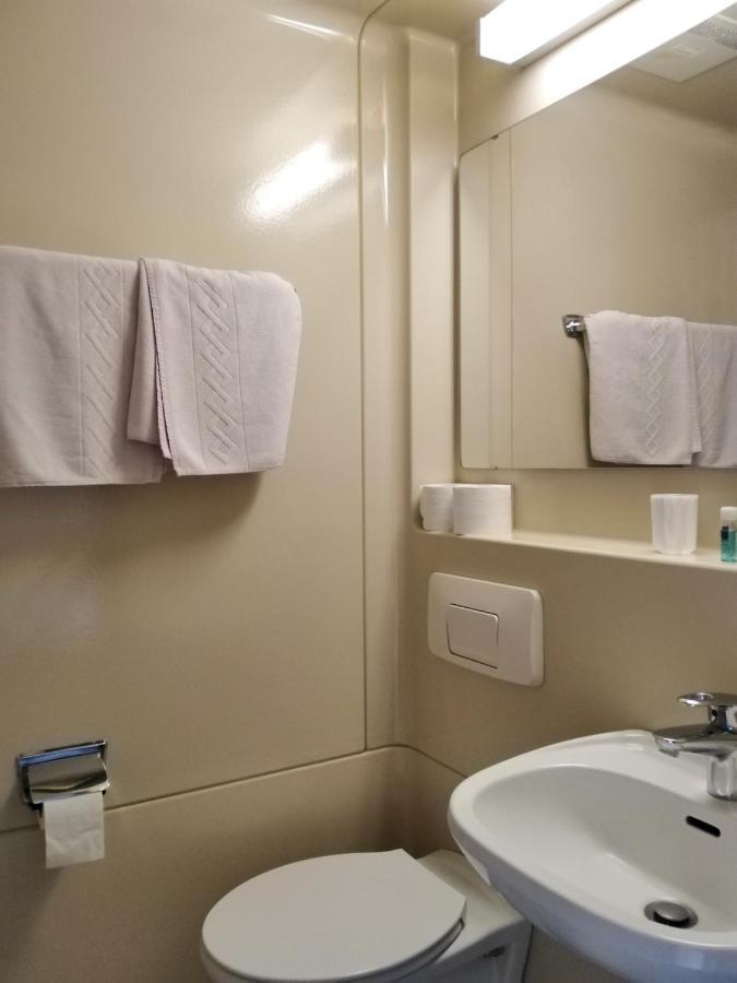 Hotel Froehlich-Hoeche Uslar Bagian luar foto