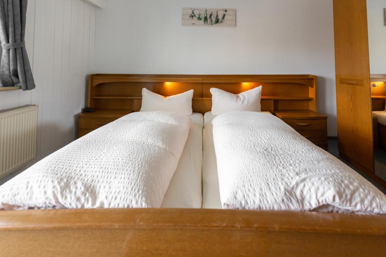 Hotel Froehlich-Hoeche Uslar Bagian luar foto
